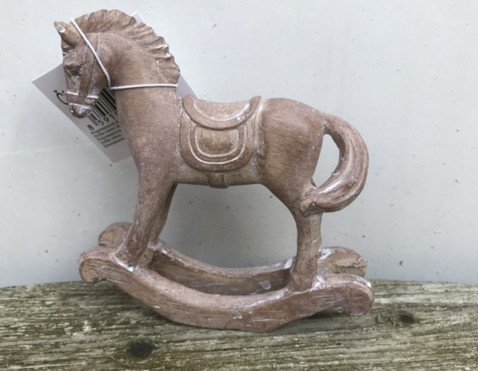Dekoratives Schaukelpferd braun